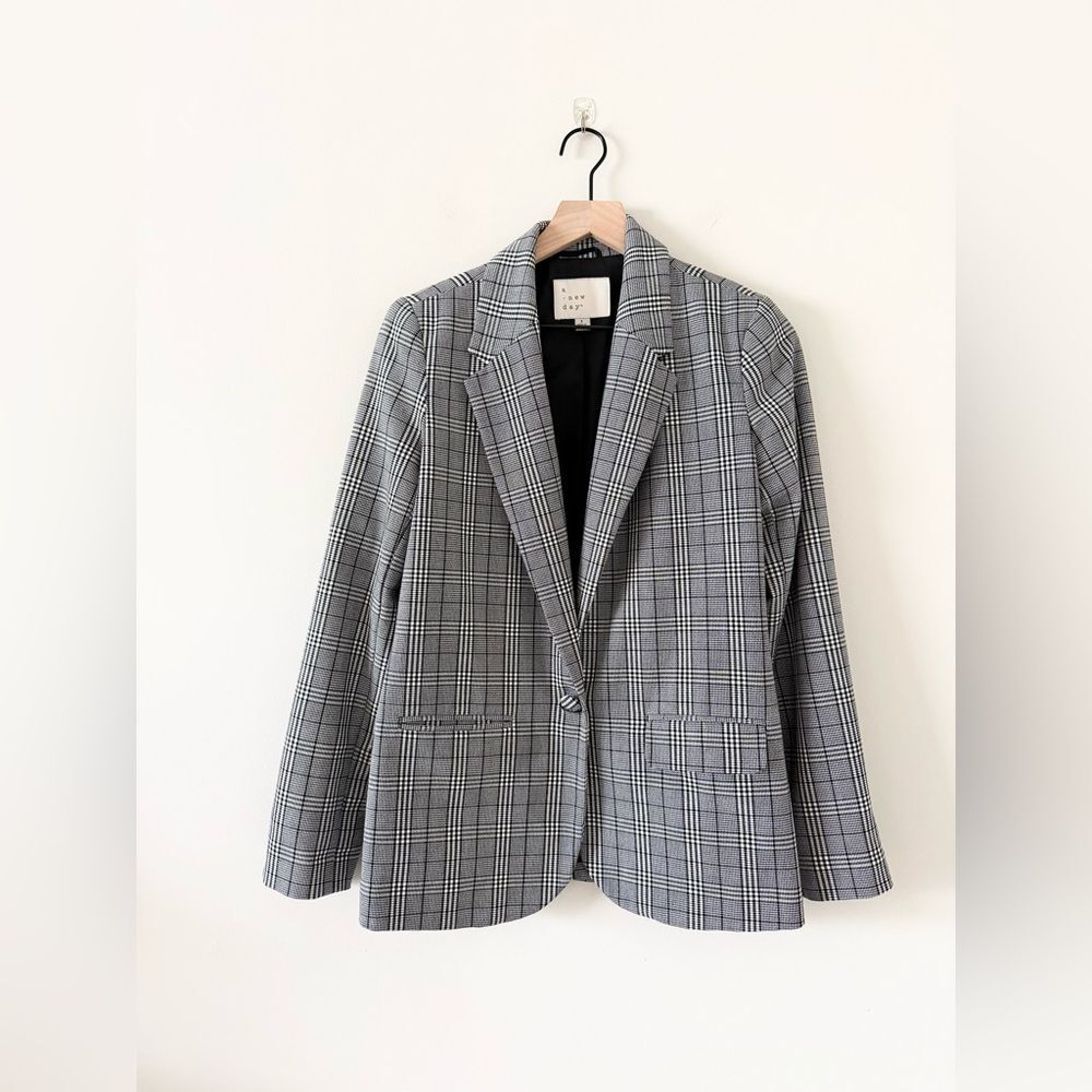 A New Day Single Button Blazer in Black & White Windowpane Plaid Size 2